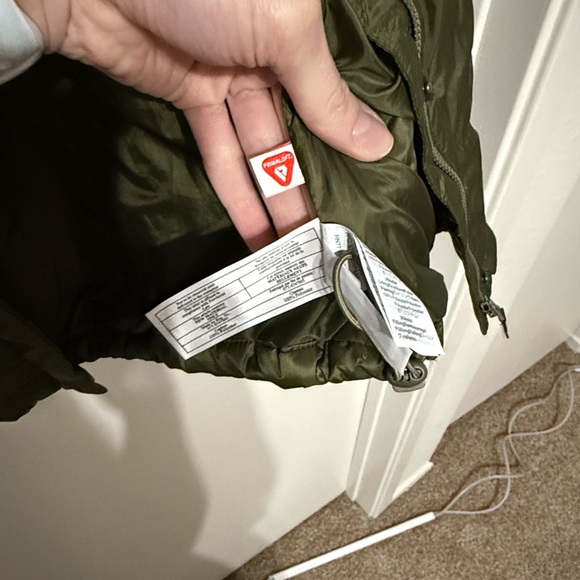 Madewell Puffer Jacket - Picture 5 of 6